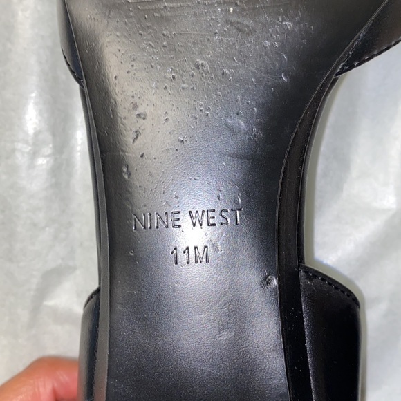 Nine West flat Pointy w/abstract bow EUC - Picture 7 of 7